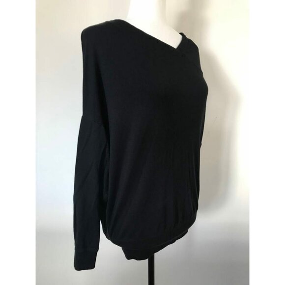 CAbi Fall Beals Top Size XS Style #3522 Black Soft Jersey Knit Asymmetrical Neck - Picture 4 of 9